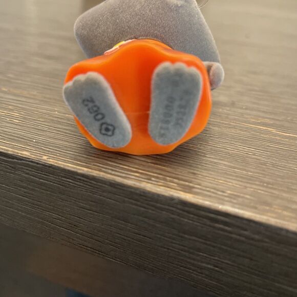 Li'l Woodzeez Bobbleez Riley Raccoon Bobblehead 2.25 in - Picture 4 of 5